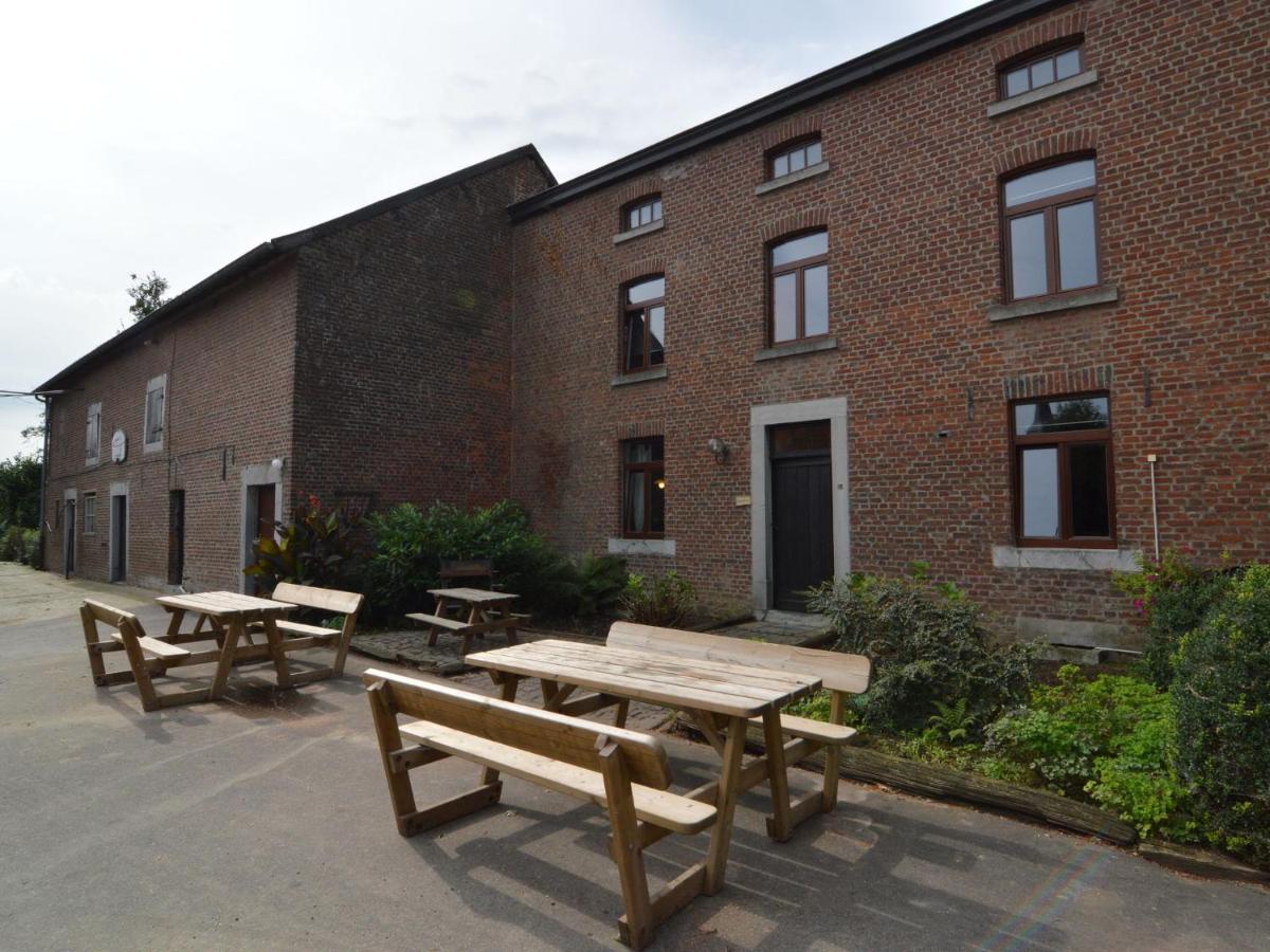 Spacious Holiday Home In Teuven With Garden 외부 사진