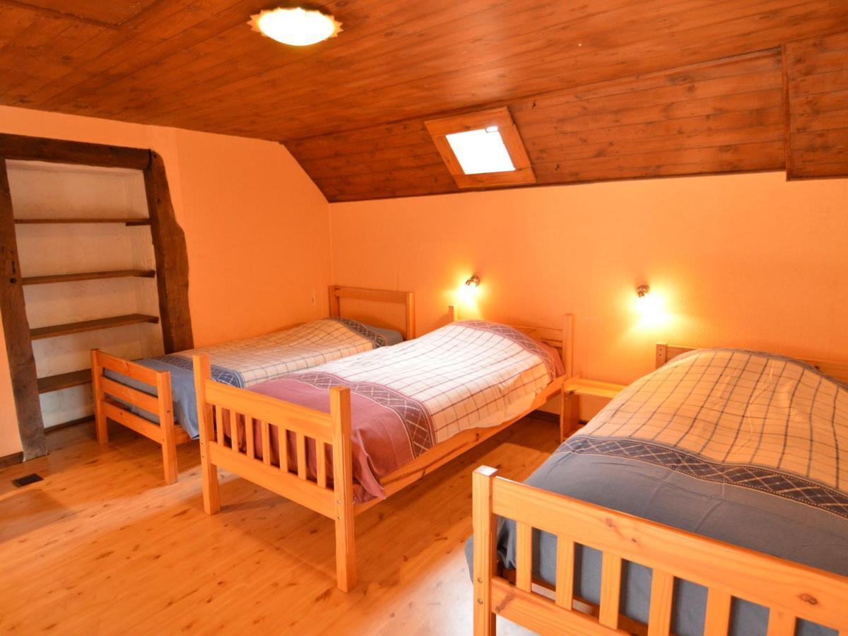 Spacious Holiday Home In Teuven With Garden 외부 사진